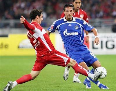 男足在总结 男足在总结